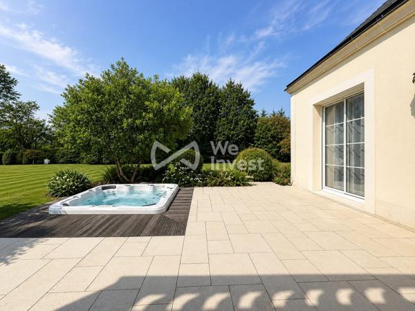 Villa familiale d'exception – 217 m², parc arboré de 5 010 m², piscine, jacuzzi et sauna, à 5 minutes du centre de Laval