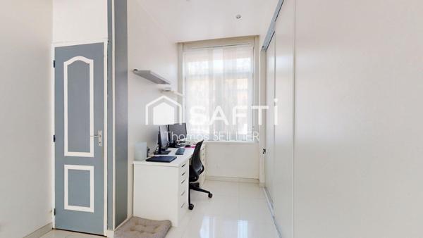 ROUBAIX – MAISON 1930 RÉNOVÉE, 3 CHAMBRES, BUREAU ET JARDIN DE 150 M²