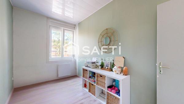 ROUBAIX – MAISON 1930 RÉNOVÉE, 3 CHAMBRES, BUREAU ET JARDIN DE 150 M²