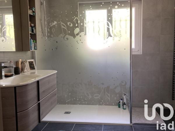 Maison 6 pièces de 152 m² à Tonnay-Charente (17430)