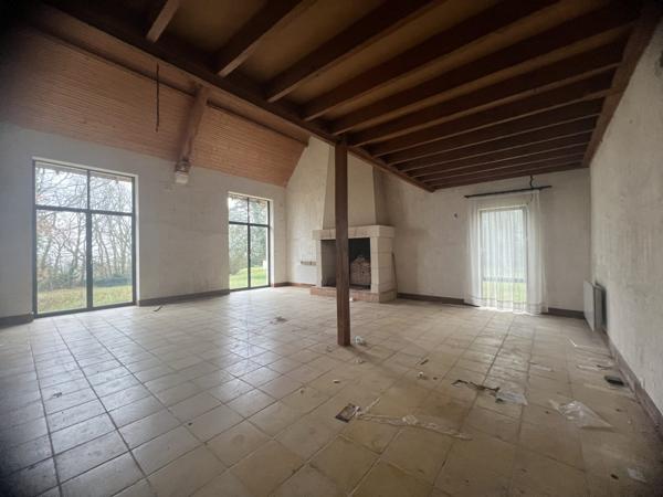 À vendre - Maison individuelle, 7 pièces située à Rochecorbon (37210)