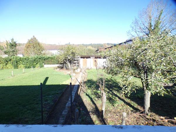 Maison Terrasson Lavilledieu 3 chambres garge et jardin