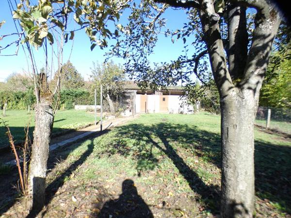 Maison Terrasson Lavilledieu 3 chambres garge et jardin