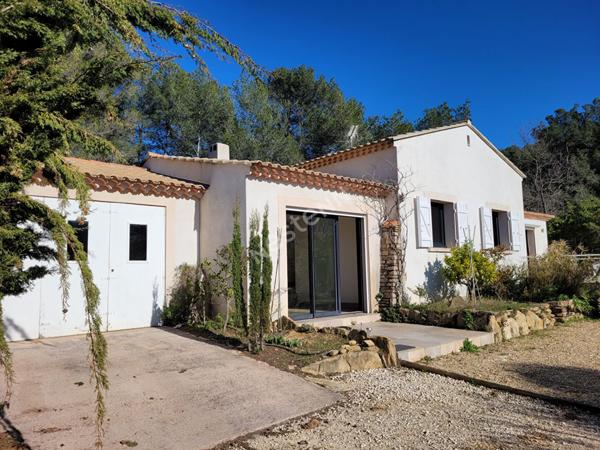 Le Castellet Maison de 4 pièces de 113 m² sur terrain de 5660 m²