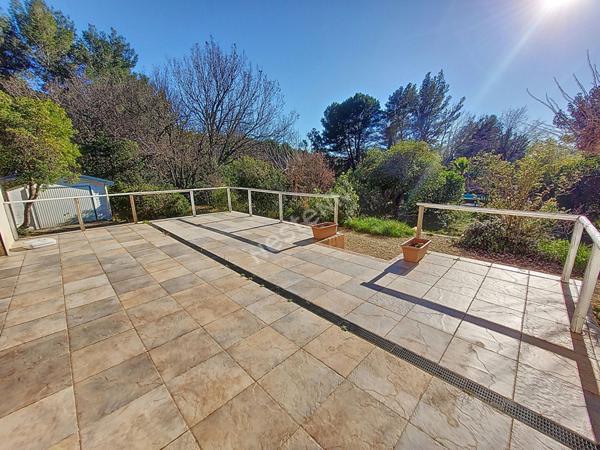 Le Castellet Maison de 4 pièces de 113 m² sur terrain de 5660 m²