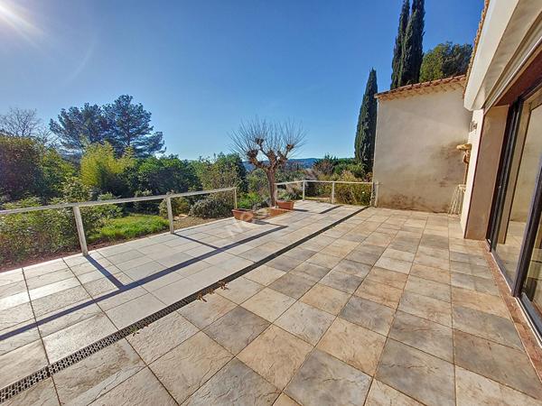 Le Castellet Maison de 4 pièces de 113 m² sur terrain de 5660 m²