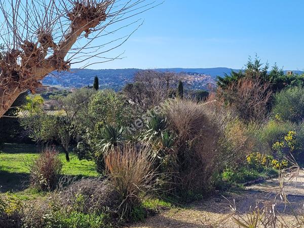 Le Castellet Maison de 4 pièces de 113 m² sur terrain de 5660 m²