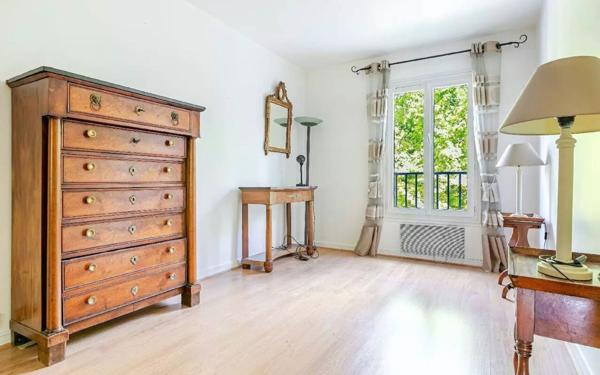 Appartement à vendre    3 pièces • 74,03 m2 Antony