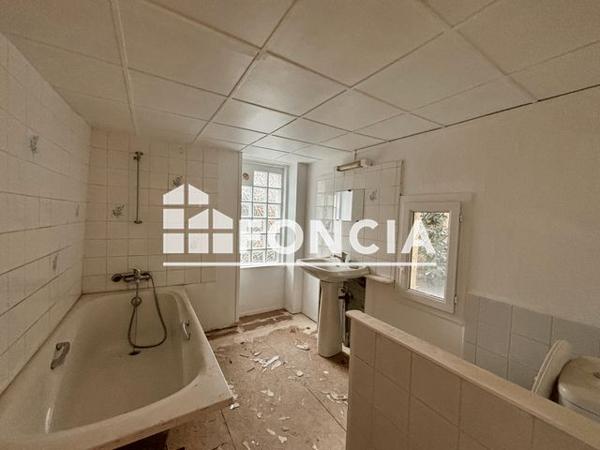 À vendre Maison 4 pièces 82 m² - Châtellerault 86100