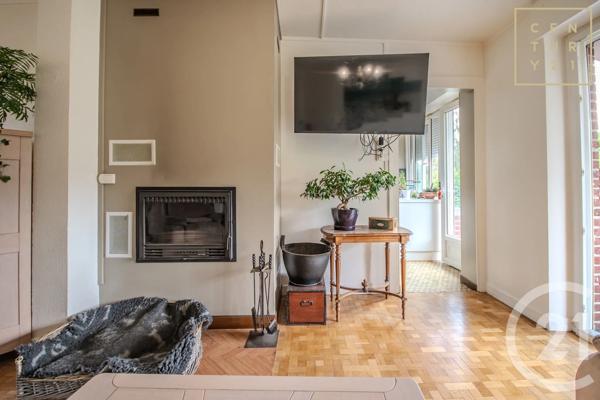 Maison à vendre  6 pièces - 97 m 2   ROUSIES  - 59