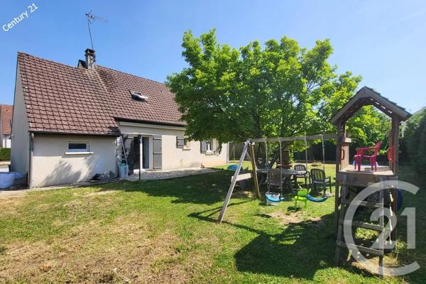 Maison à vendre  5 pièces - 107 m 2   CHATEAU THIERRY  - 02
