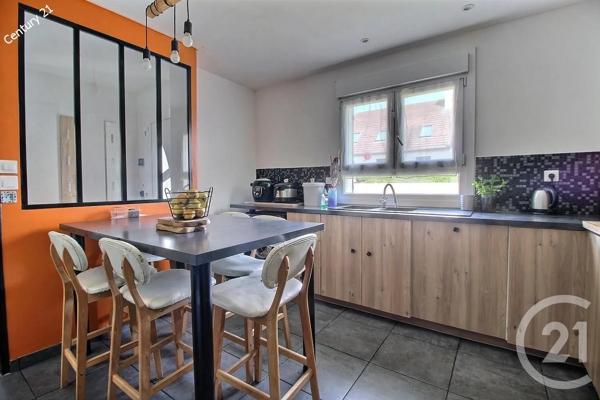 Maison à vendre  5 pièces - 107 m 2   CHATEAU THIERRY  - 02