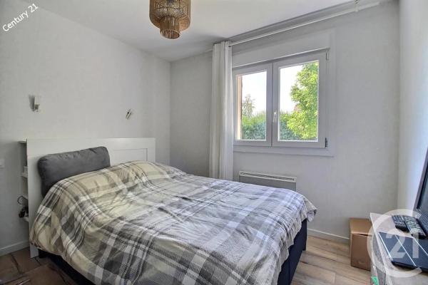 Maison à vendre  5 pièces - 107 m 2   CHATEAU THIERRY  - 02