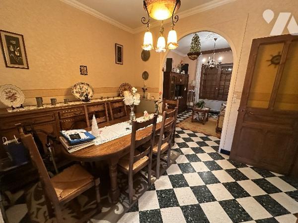 MAISON - GARAGE - JARDIN - PROCHE CENTRE-VILLE