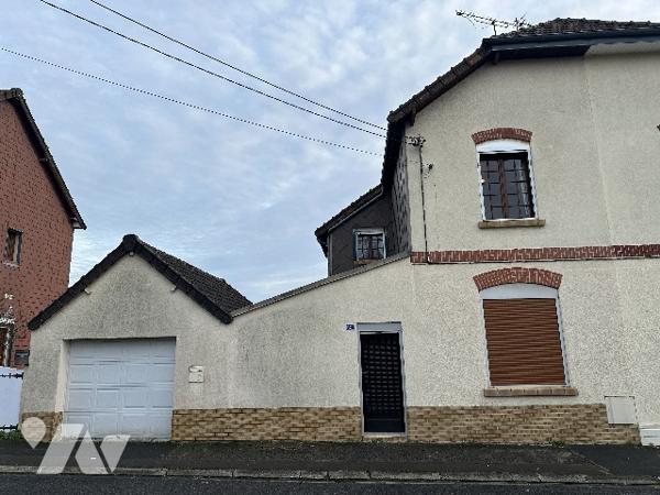 MAISON - GARAGE - JARDIN - PROCHE CENTRE-VILLE