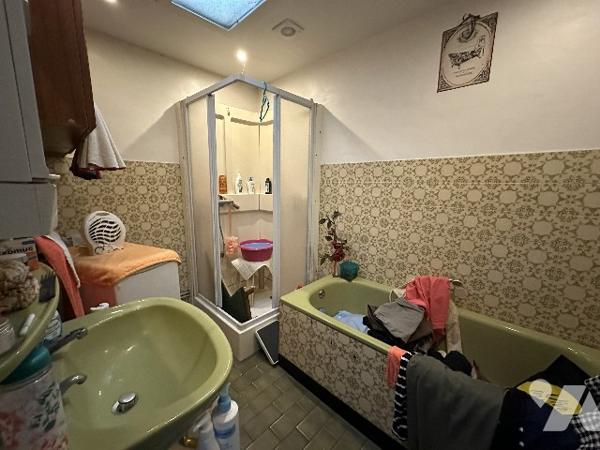 MAISON - GARAGE - JARDIN - PROCHE CENTRE-VILLE