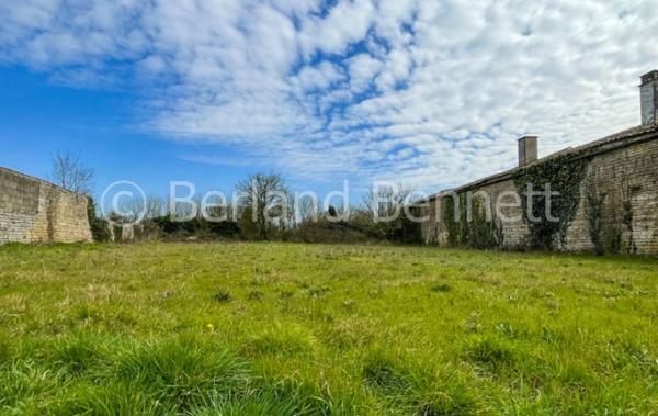 Vente Terrain Chef-boutonne   