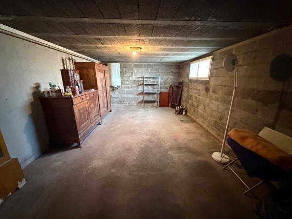 Les Sables d'Olonne. Maison sur sous-sol + studio