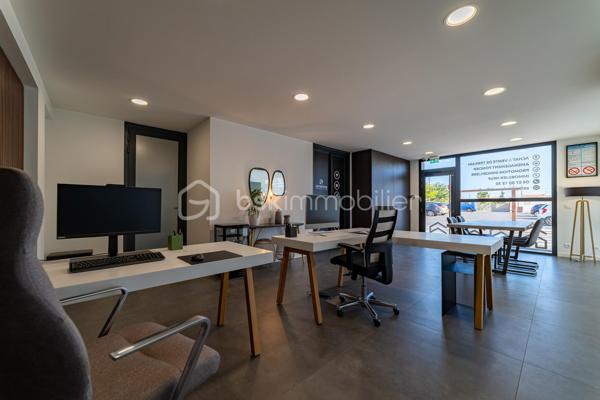 Local commercial de 99 m²