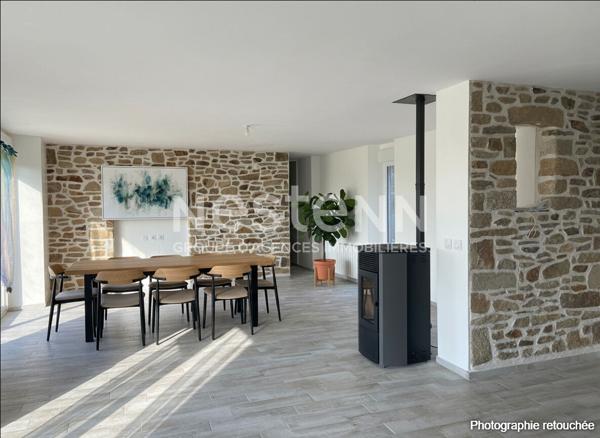 A 10 MINUTES DE VANNES ET AURAY - Longère en pierre rénovée