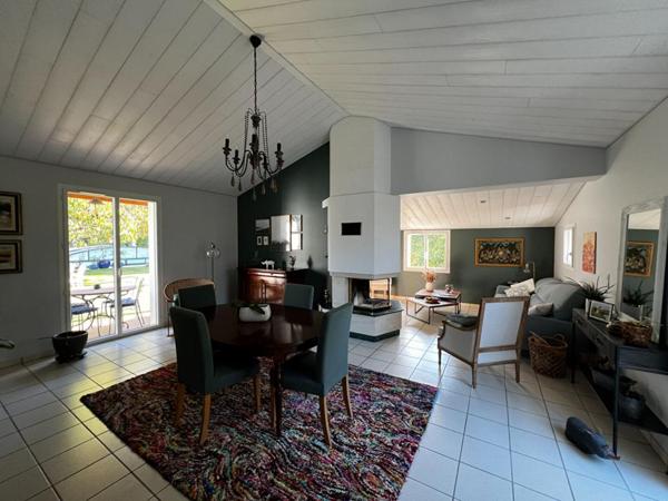 Maison Montaigu Vendee