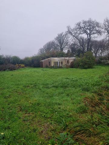 PLOUGONVELIN-Terrain-BERTHAUME