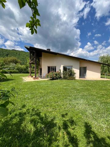 Maison à vendre 6 pièces DIVONNE LES BAINS (01)