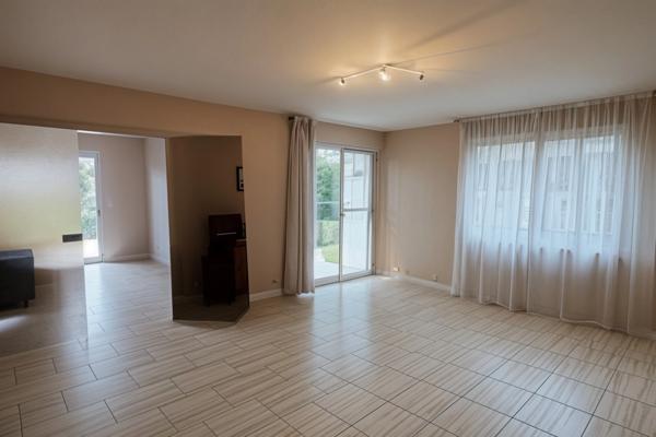 Maison à vendre 6 pièces DIVONNE LES BAINS (01)