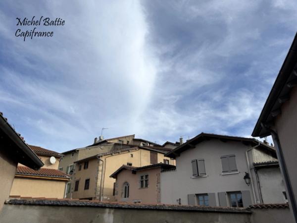 🏡 MAISON DE CARACTÈRE – CENTRE DE SAINT-GALMIER – PROPRIETE UNIQUE
