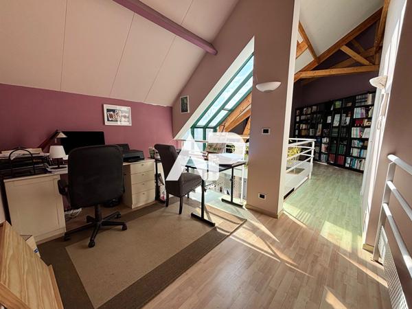 Maison d'architecte ? volumes, lumière et prestations haut de gamme 862 000 € **  - Référence  1459