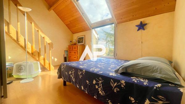 Maison d'architecte ? volumes, lumière et prestations haut de gamme 862 000 € **  - Référence  1459