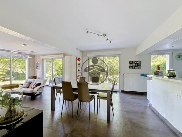 Vente                                                      Maison
                        
                                         123 m2                     à Grugies