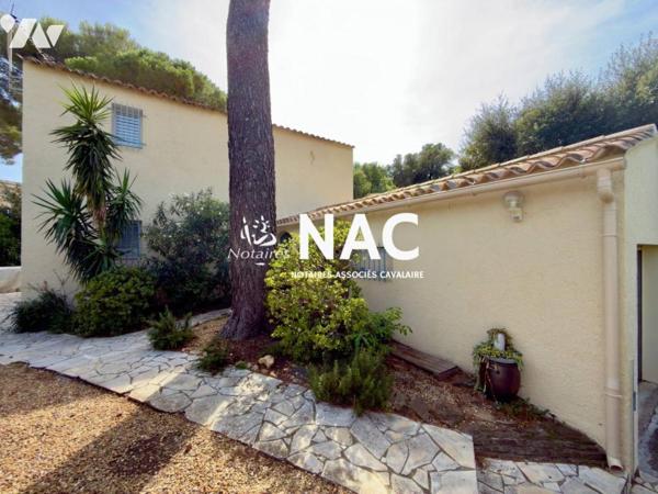 Charmante maison de 78m² habitable à proximité du centre-ville et ses commerces.