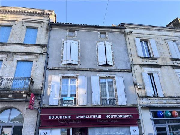 Immeuble à vendre |  Nontron |  580 m²