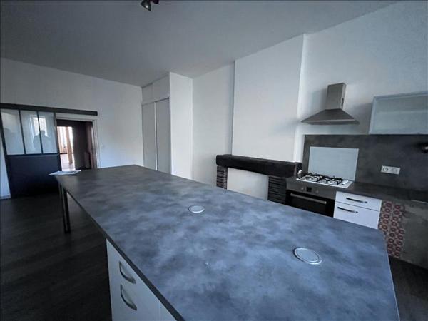 Immeuble à vendre |  Nontron |  580 m²