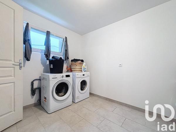 Pavillon 5 pièces de 136 m² à Miniac-Morvan (35540)