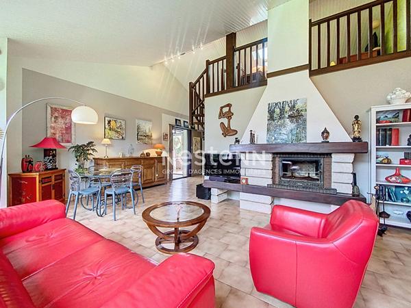 À VENDRE - VILLENEUVE TOLOSANE - Maison 4 pièces, avec garage et grande véranda, Au Calme, Au Fond D'une Impasse