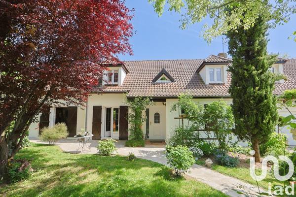 Maison à vendre 9 pièces 203 m² Gressy