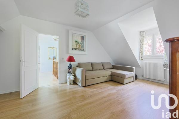 Maison à vendre 9 pièces 203 m² Gressy