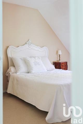 Maison à vendre 9 pièces 203 m² Gressy