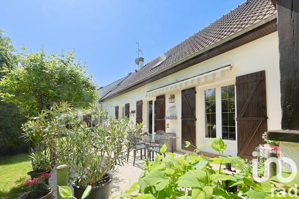 Maison à vendre 9 pièces 203 m² Gressy