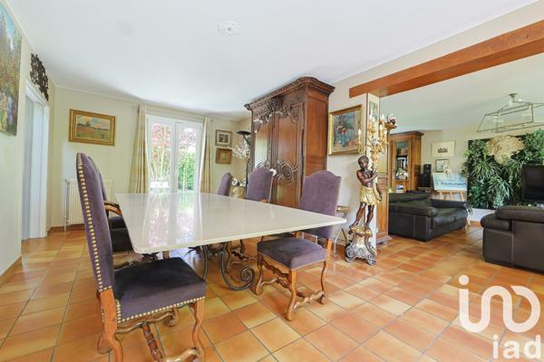 Maison à vendre 9 pièces 203 m² Gressy