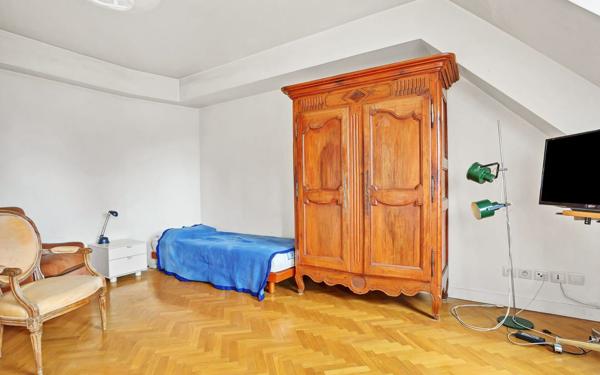 Appartement à vendre    1 pièce • 28,27 m2 Antony