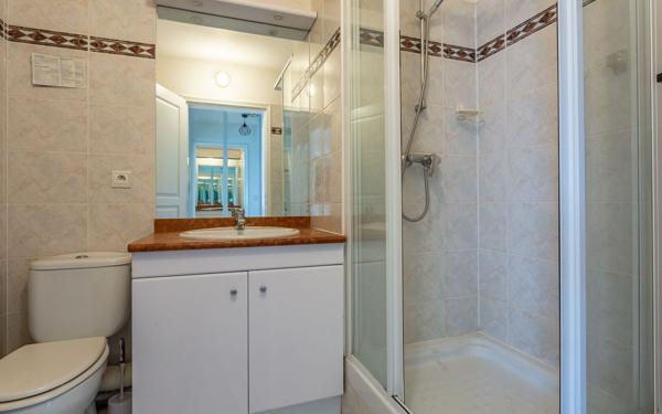 Appartement à vendre    1 pièce • 28,27 m2 Antony