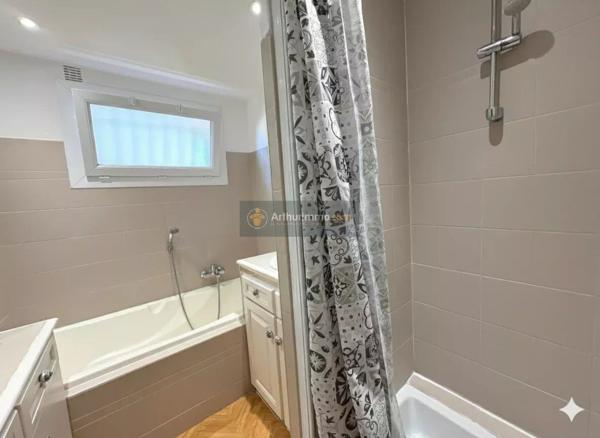 Vente Appartement 3 pièces 69 m2 à Fréjus