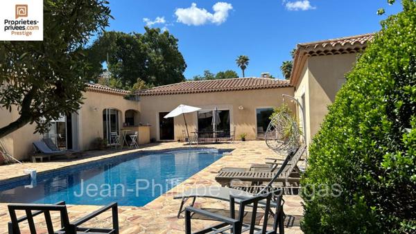 Villa Saint Cyr Sur Mer 7 pièce(s) 220 m2