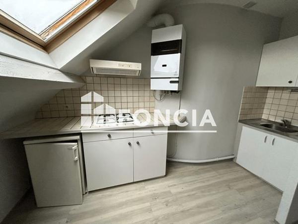 Location Studio 25.06 m² - 8/10 RUE FRANCOIS CABROL Rodez 12000