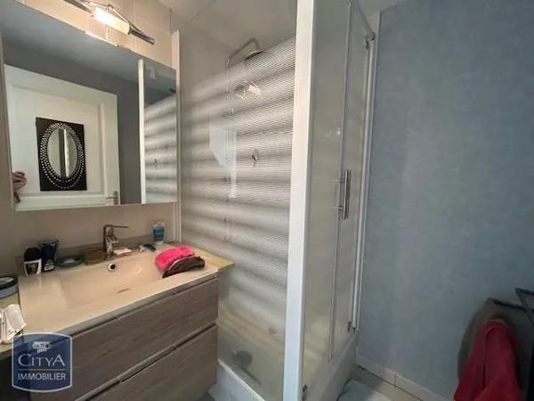 Appartement à louer 2 pièces 50.4m²