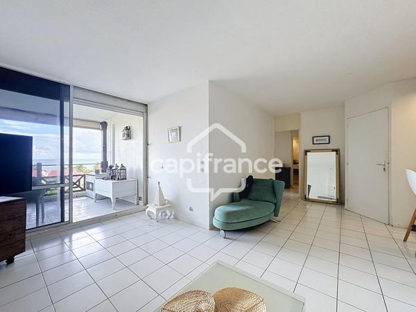 LE GOSIER – BAS-DU-FORT | DUPLEX T4 VUE MER – 159 m² AU SOL AVEC TERRASSES