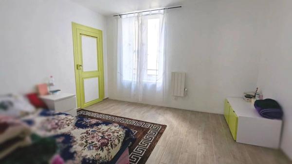 Constitué de 4 T1b, immeuble à vendre .